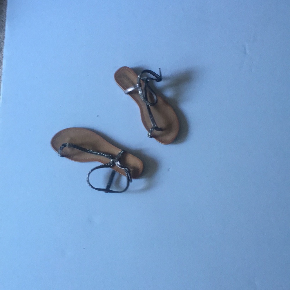 Kenneth Cole brown patent leather sandals